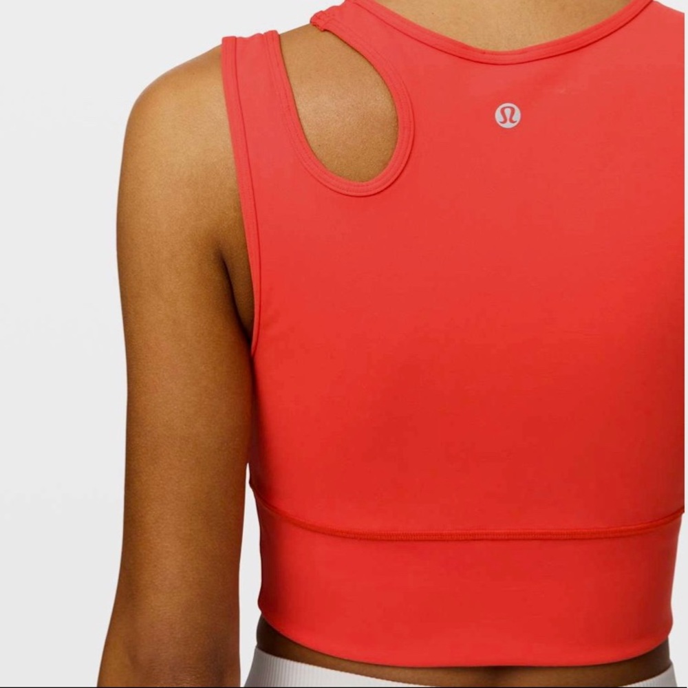 SOLD - NWT Lululemon Mastered Motion Cropped Tank - Picture 7 of 7
